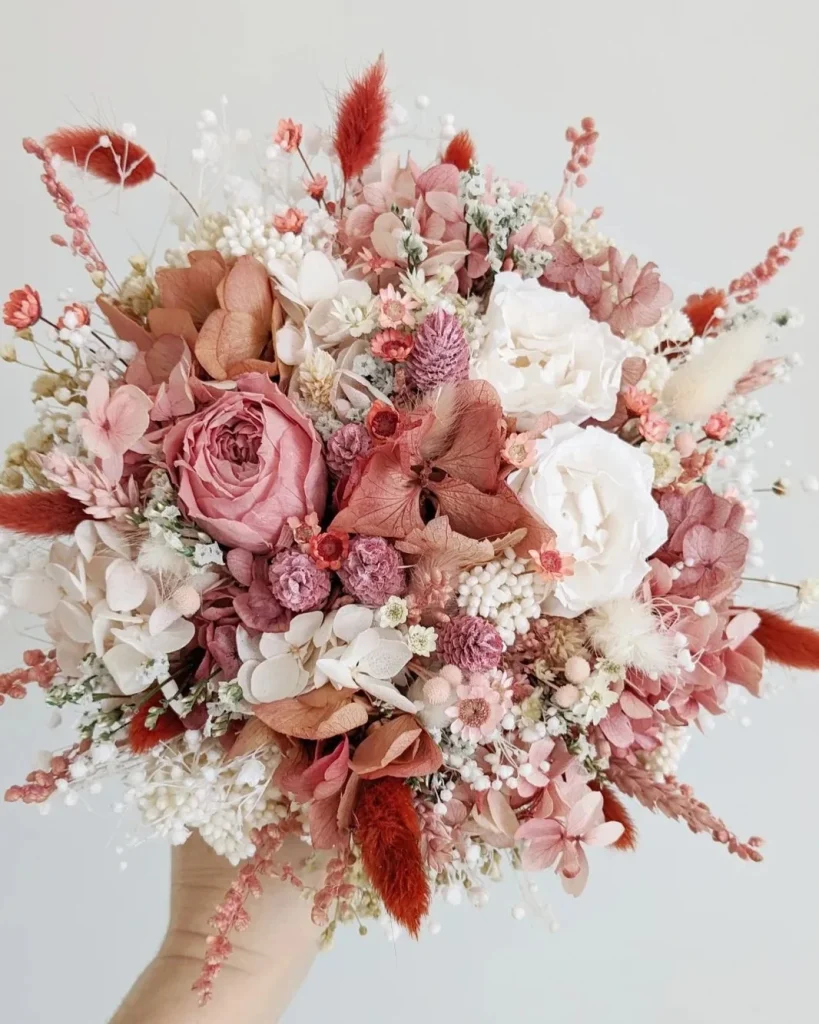Bouquet coloré parfait pour une occasion pour offrir un bouquet de fleurs séchées - Les pensées de Lily
