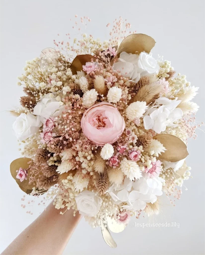 Bouquet en fleurs séchées doré rose blanc