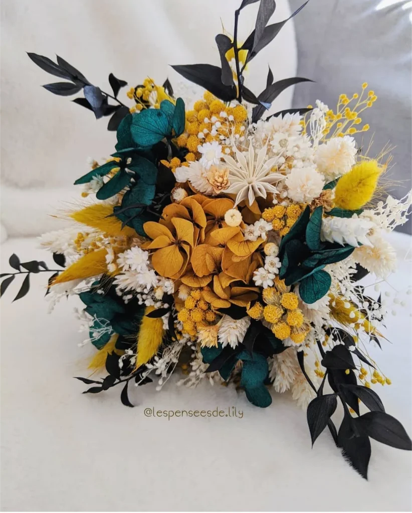 Bouquet en fleurs séchées Safran Canard noir
