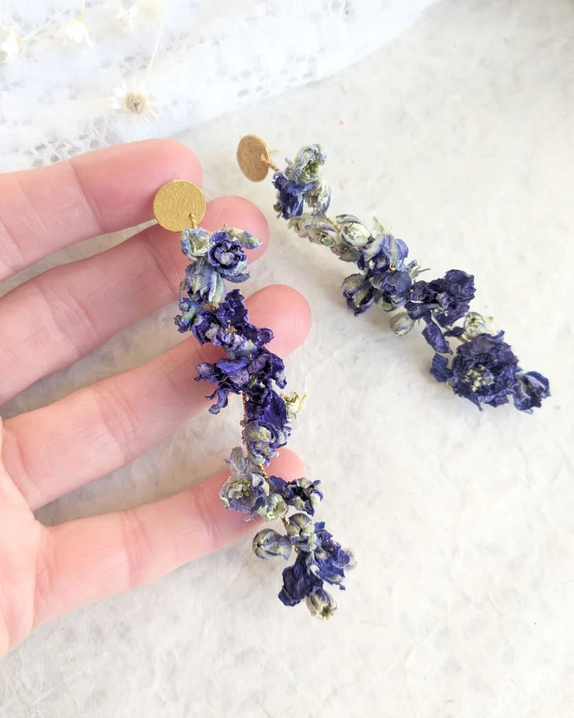 Boucles d’oreilles en fleurs séchées Florie, vue d’ensemble