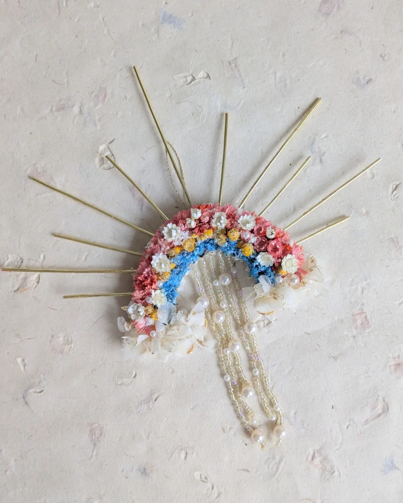 Ex-voto décoration murale Arc en Ciel Perles, vue d’ensemble
