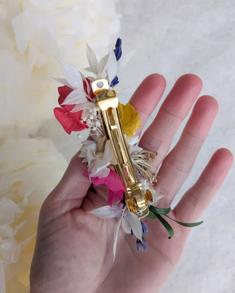 Barrette en fleurs séchées Printemps Derriere