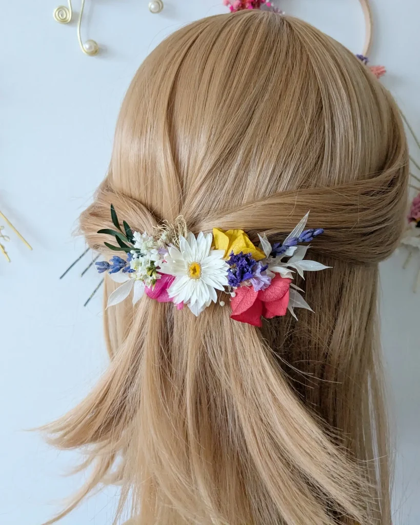 Barrette en fleurs séchées Printemps, sur mannequin
