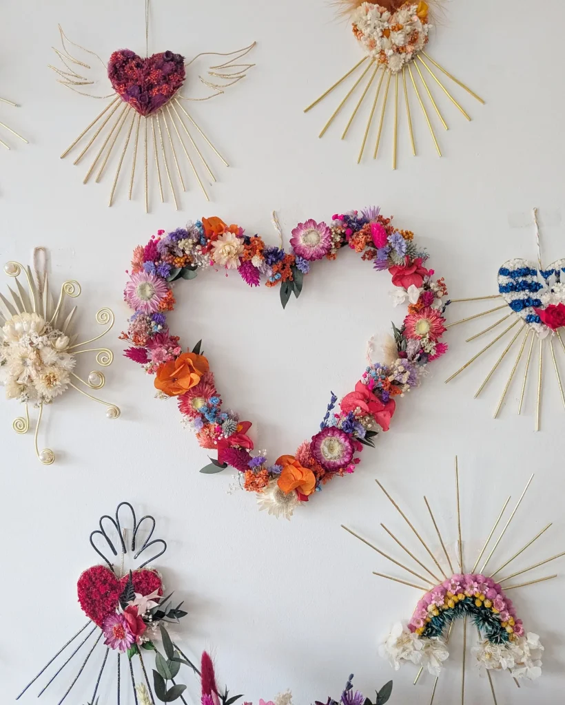 Cœur décoratif en fleurs séchées s agathe