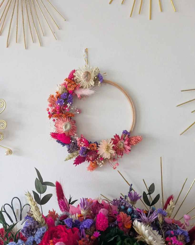 Couronne en fleurs séchées Fraicheur Mur
