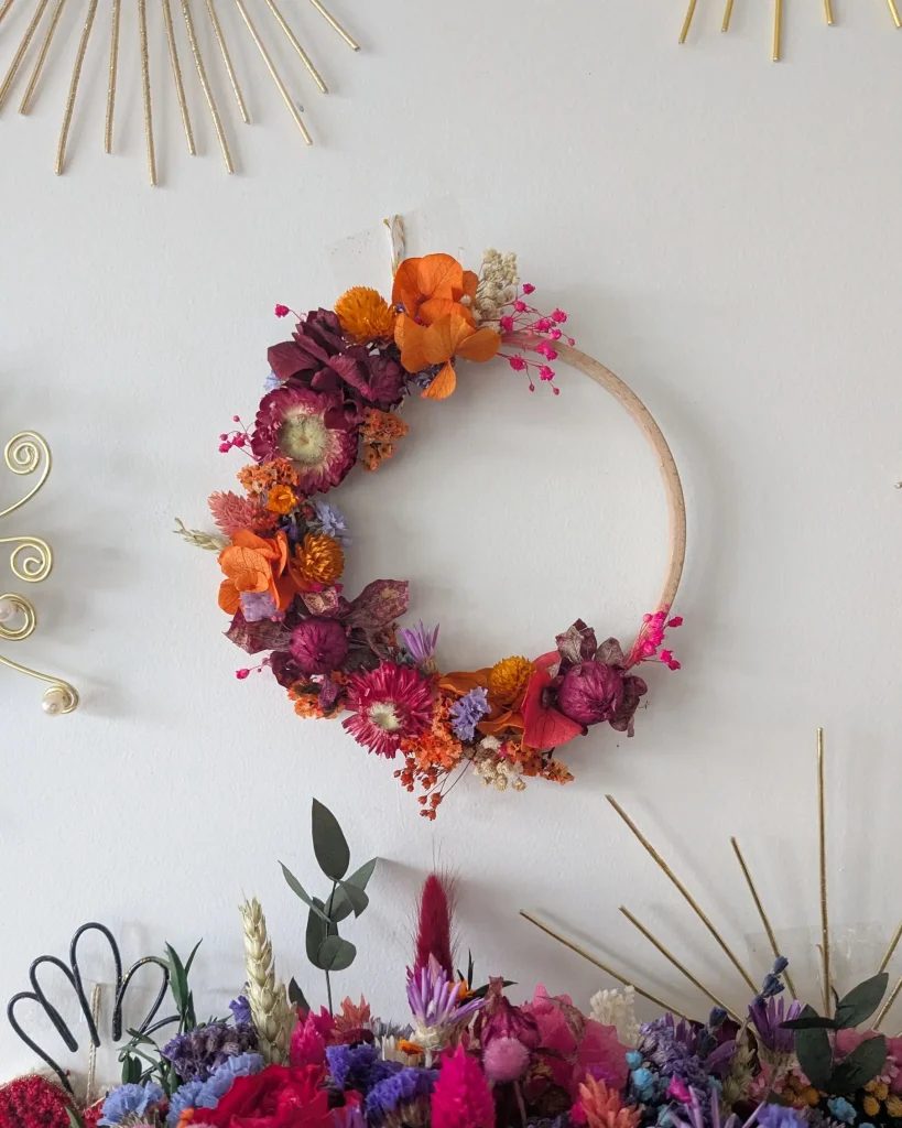 Couronne en fleurs séchées Joyful Mur