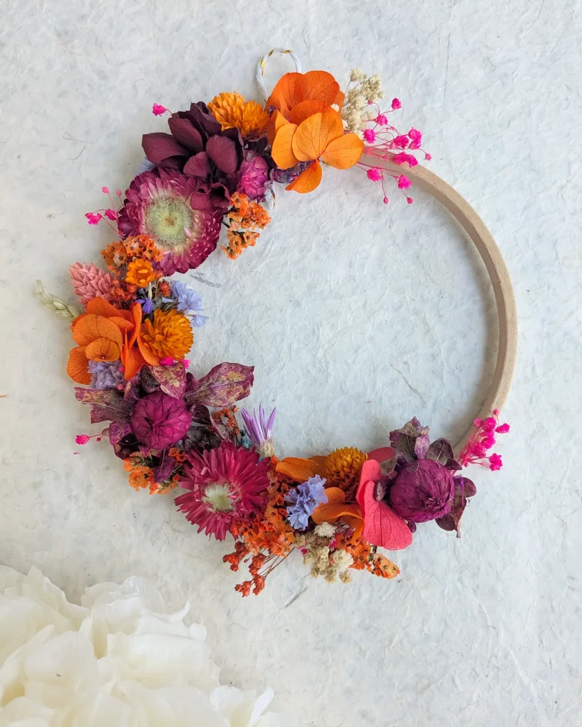 Couronne en fleurs séchées Joyful, vue d’ensemble