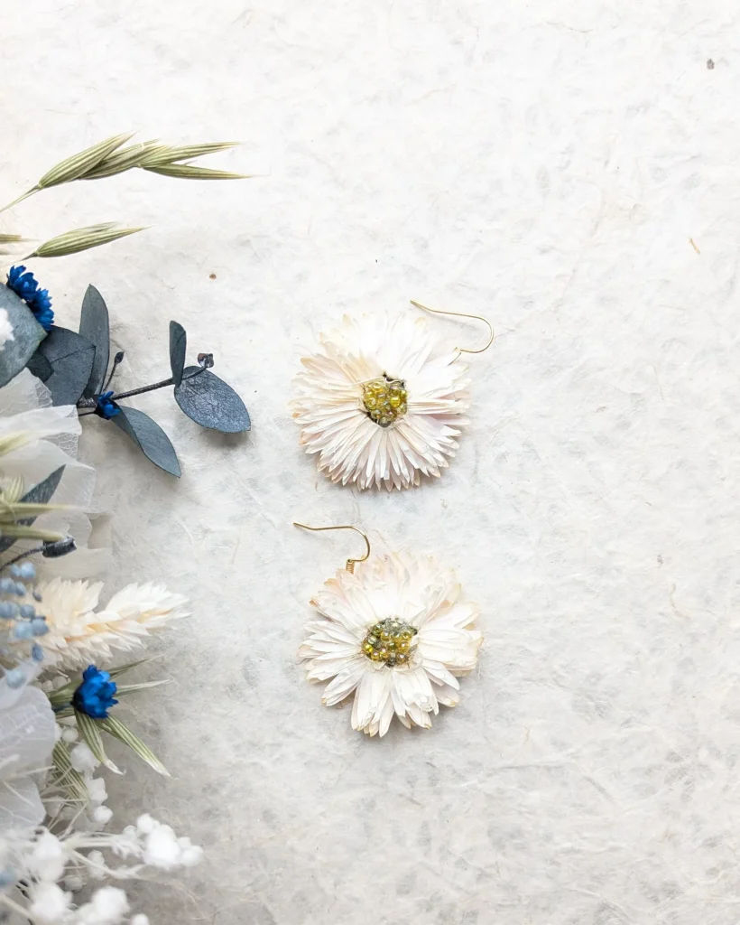 Boucles d’oreilles en fleurs séchées Nova, vue d’ensemble