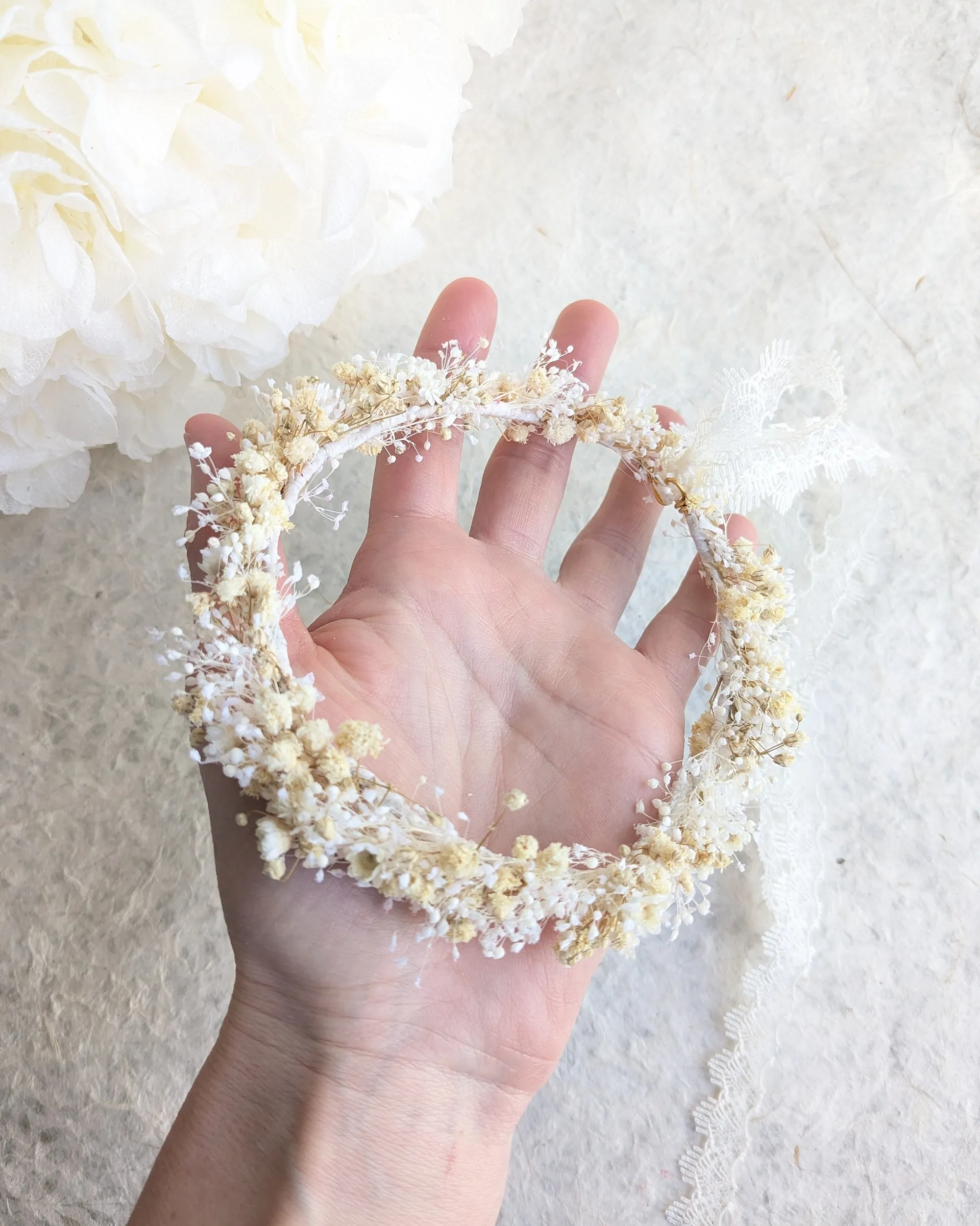 Couronne de tête en fleurs séchées Bebe Bapteme